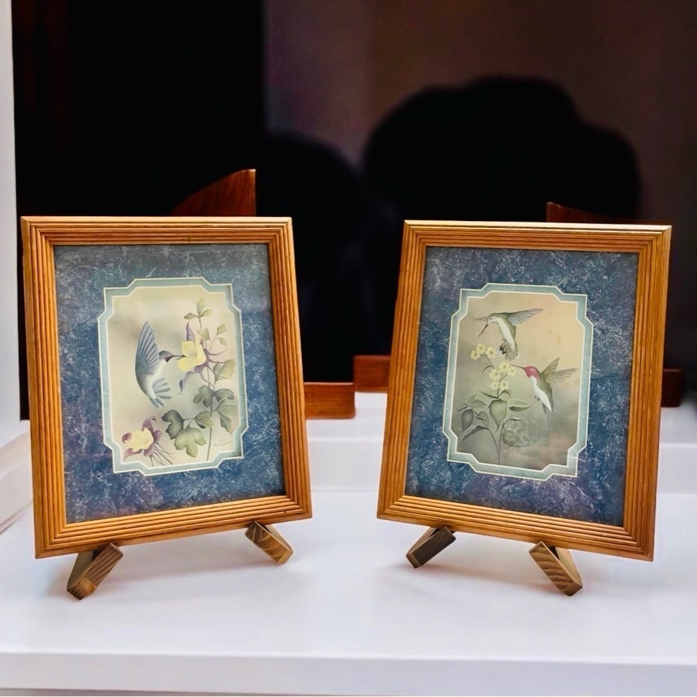 Vintage Framed Hummingbird Floral
Prints - Set of 2 - Wooden Frame 11.5” x 9.5”